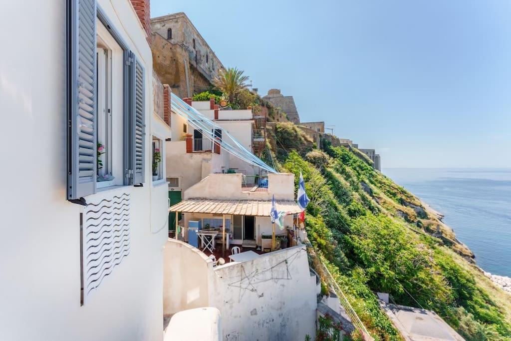 Appartement La Casa Di Nina A Corricella à Procida Extérieur photo